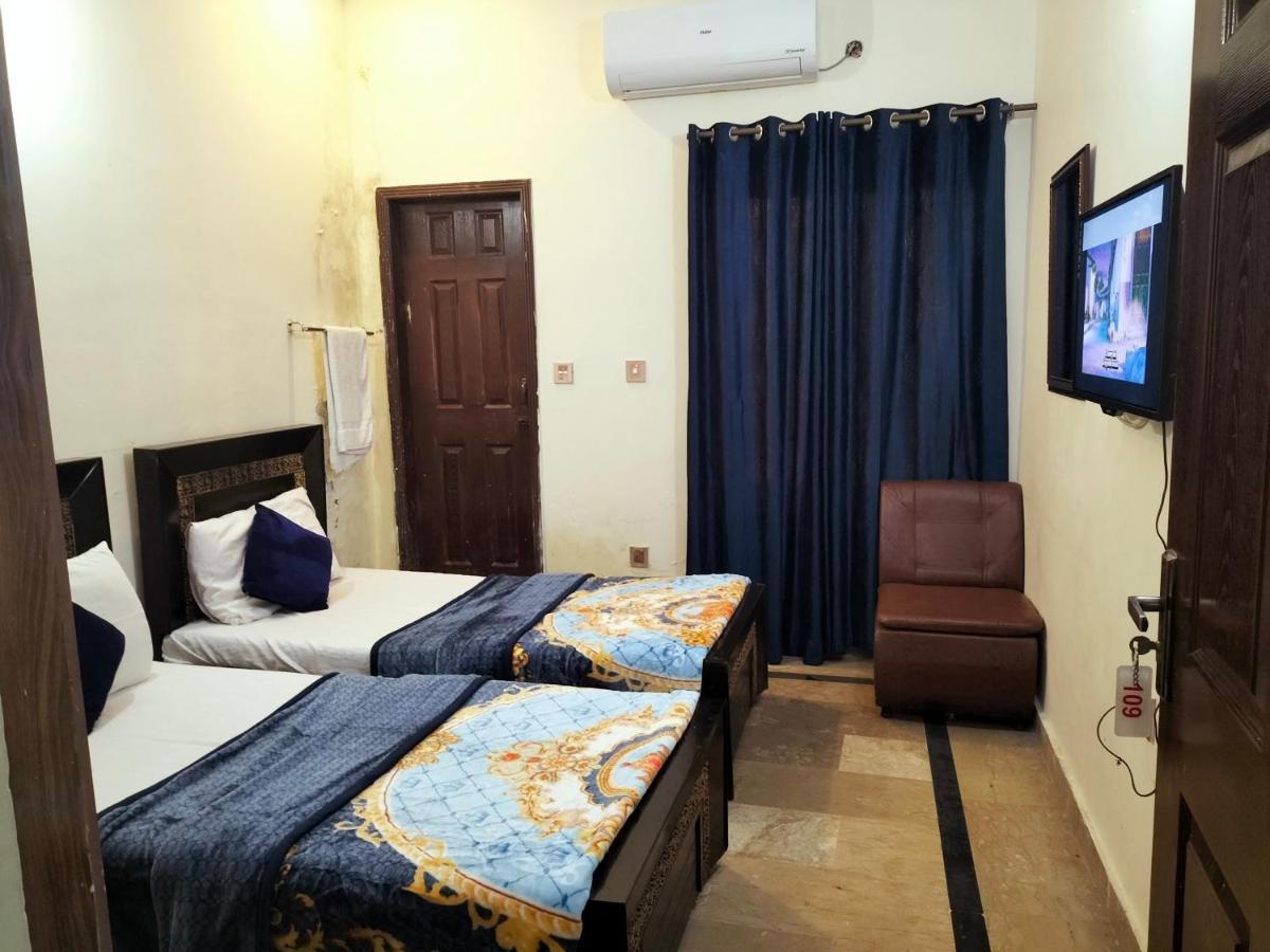Hotel Second Home Lahore Exterior photo